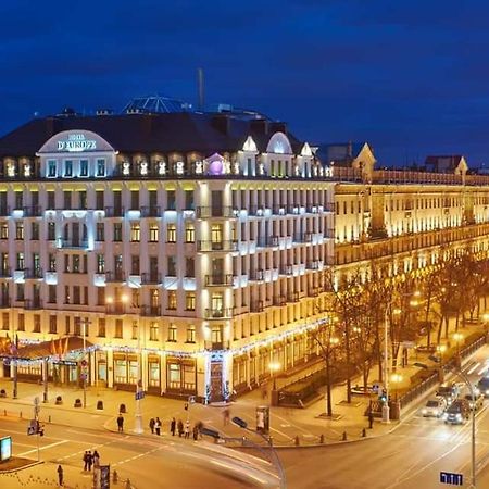 Europe Hotel ミンスク エクステリア 写真