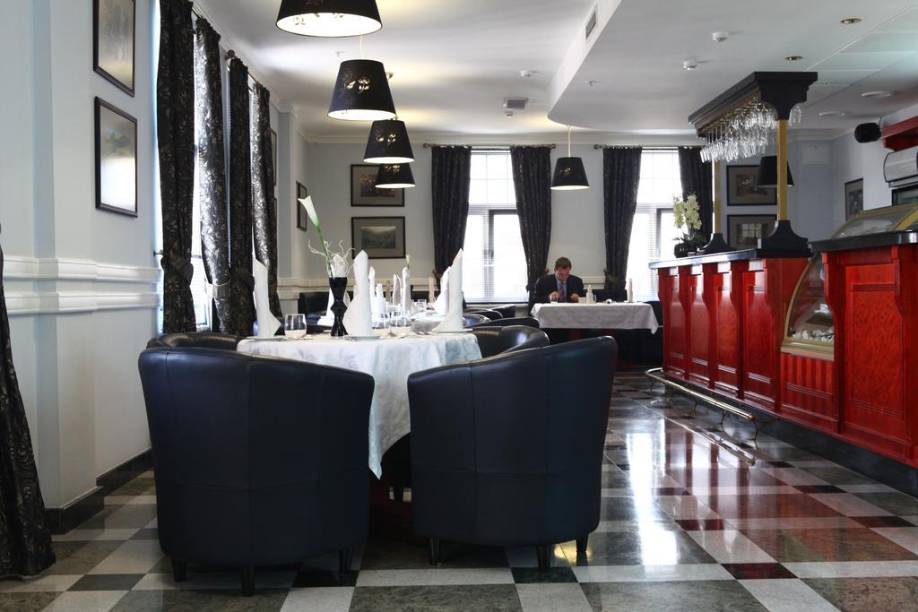 Europe Hotel ミンスク エクステリア 写真