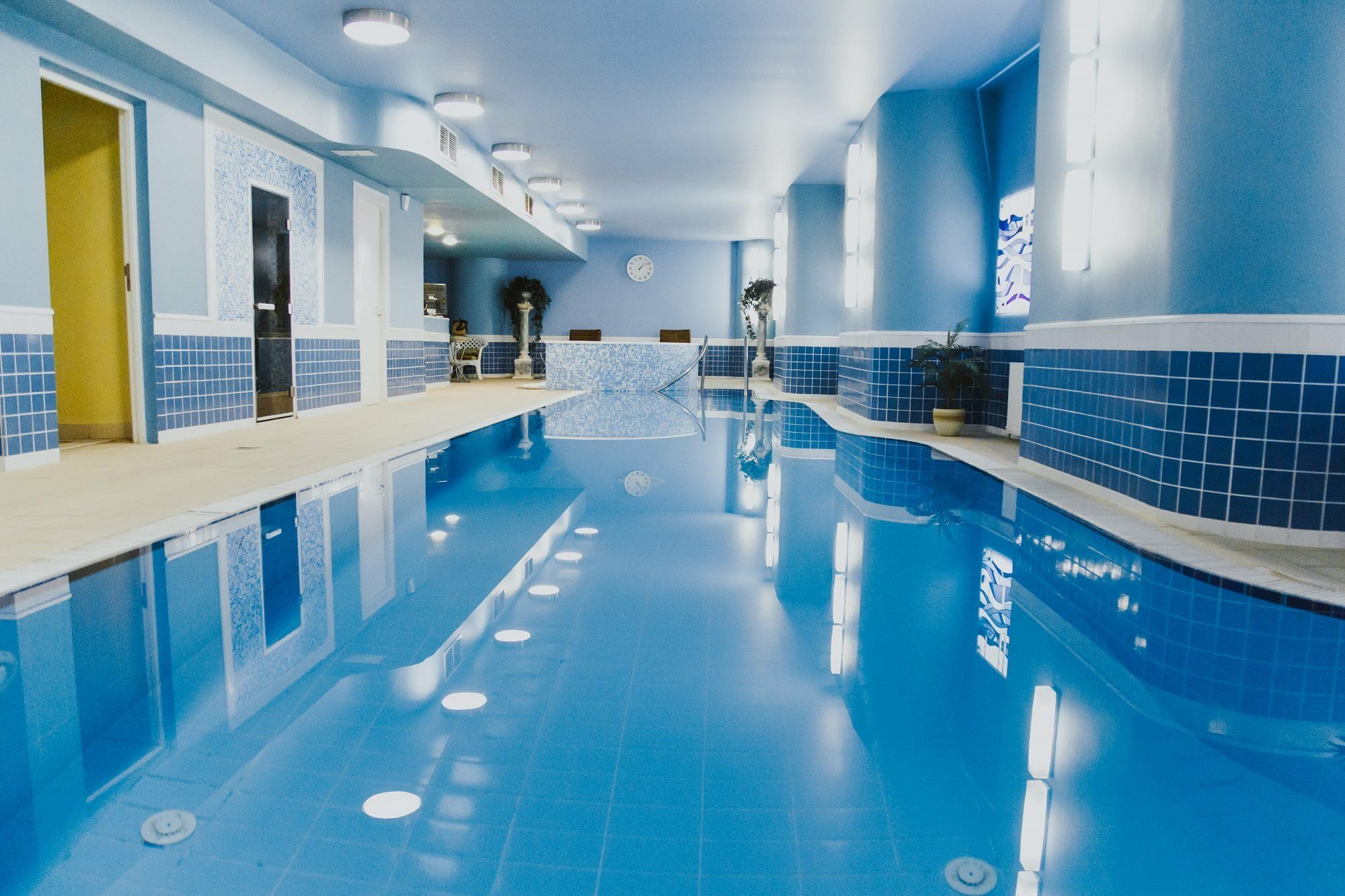 Europe Hotel ミンスク エクステリア 写真